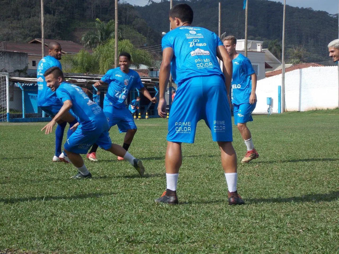 C.A Renaux treina em dois per&iacute;odos ap&oacute;s folga