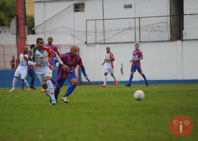 Chega Junai, sai Thiago Ferreira