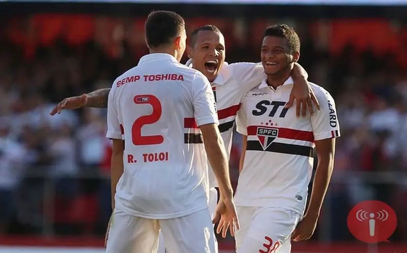 São Paulo volta a vencer depois de 12 jogos