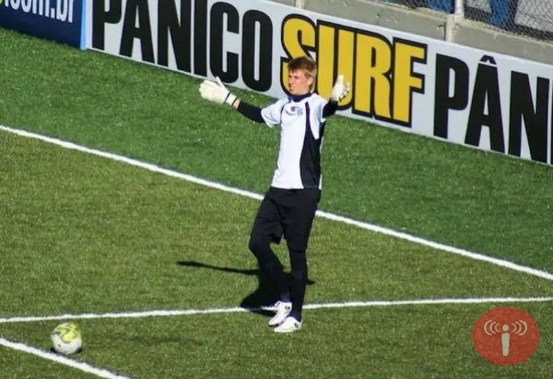 Goleiro Giovani é o novo contratado