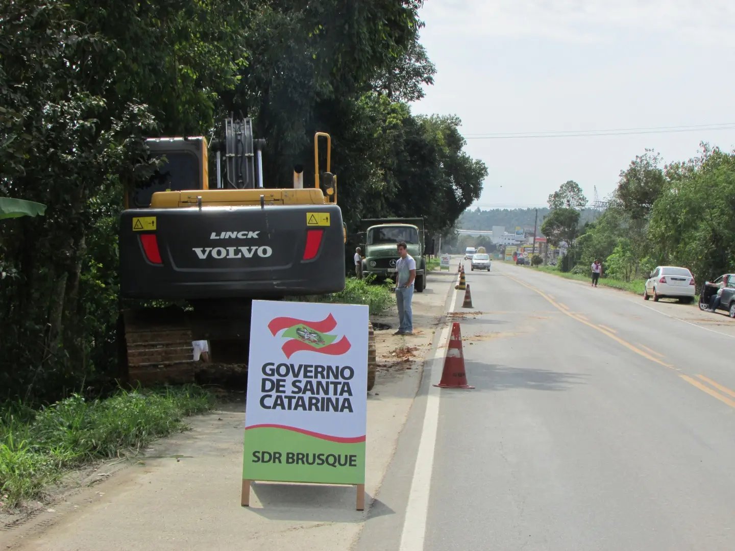 Deinfra libera máquinas para SDR manter rodovias regionais