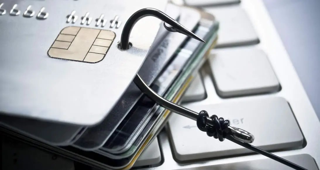 Compras indevidas no cartão geram prejuízo de mais de R$ 9 mil a brusquense