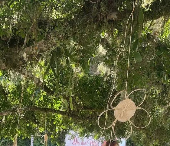 Exposi&ccedil;&atilde;o em pra&ccedil;a de Guabiruba alerta sobre suic&iacute;dio