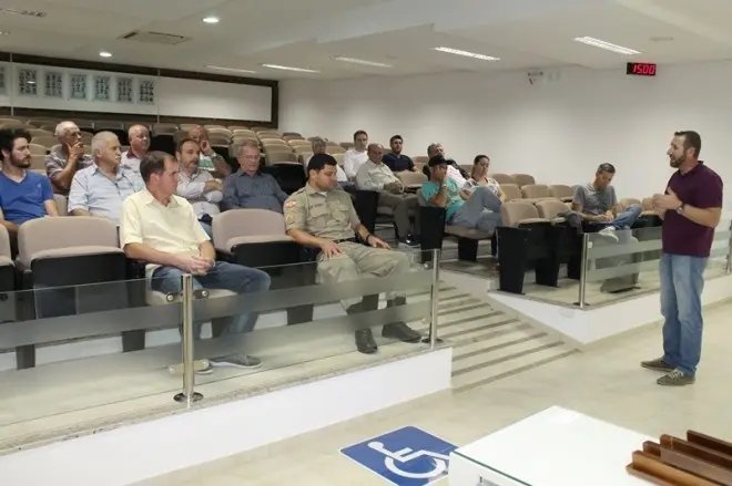 GBTran convoca taxistas para segunda reunião