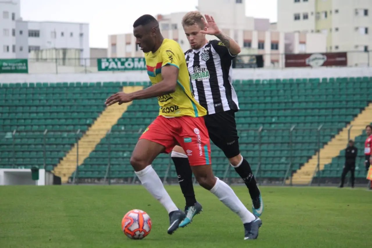 Brusque FC amarga a derrota para o Figueirense na Capital