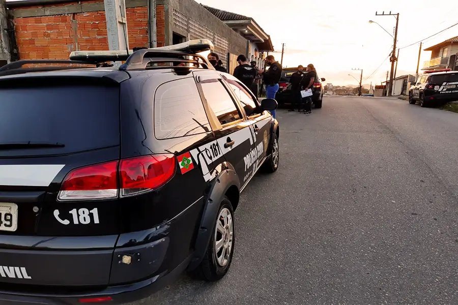 Civil cumpre mandados em investiga&ccedil;&atilde;o de homic&iacute;dio 