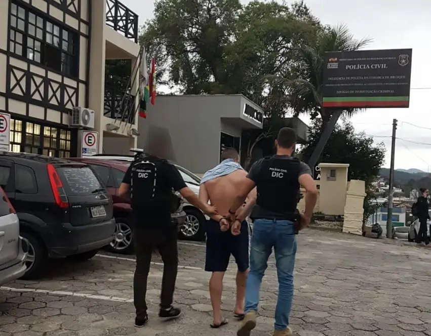 Pol&iacute;cia Civil prende homem com mandado de pris&atilde;o por homic&iacute;dio
