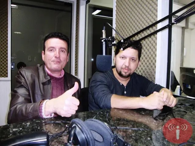Dupla comemora sete anos de sucesso