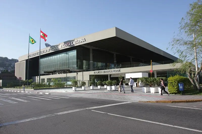 Assembleia Legislativa de SC retorna às atividades