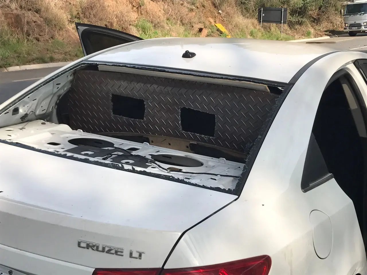 Empresa confirma que veículo usado em assalto teve placa clonada