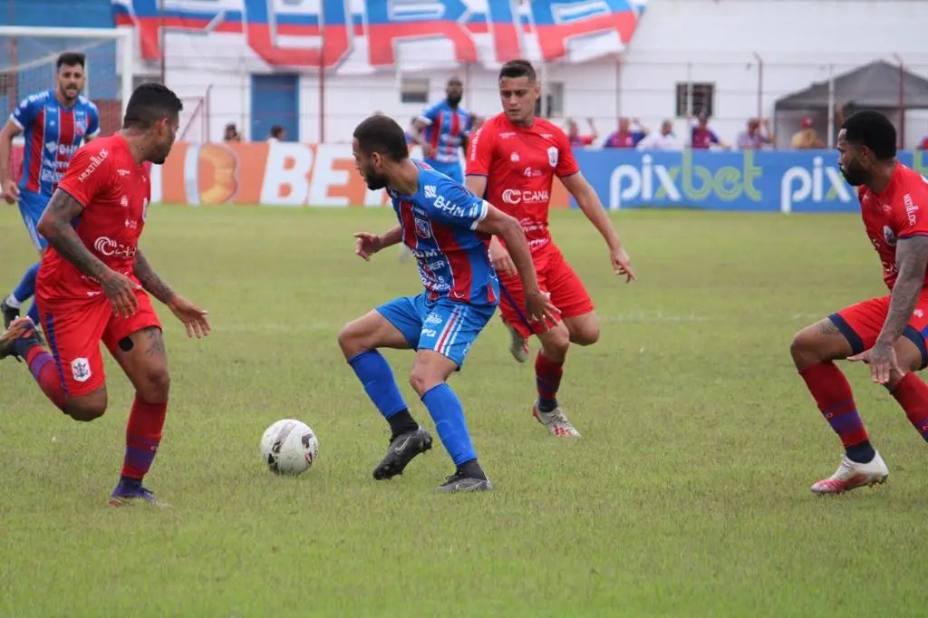 Carlos Renaux &eacute; goleado e est&aacute; praticamente eliminado da Copa SC
