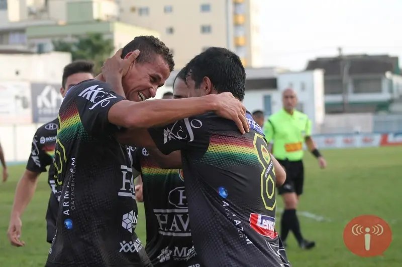 Estreante marca e Brusque volta ao G-2