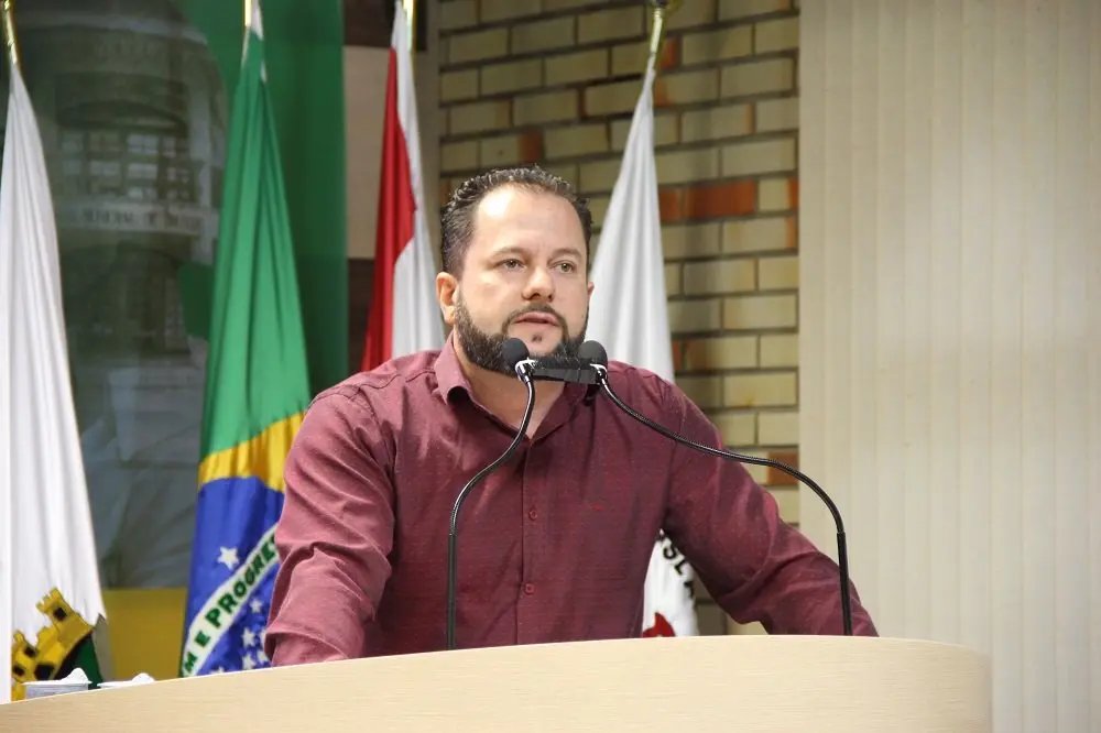 Vereador aponta entraves ao ensino na Lei "Crian&ccedil;a sem Pornografia"
