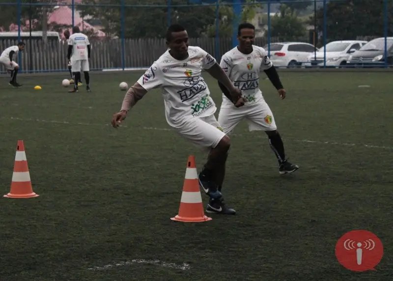 Brusque FC se vira para treinar em semana chuvosa