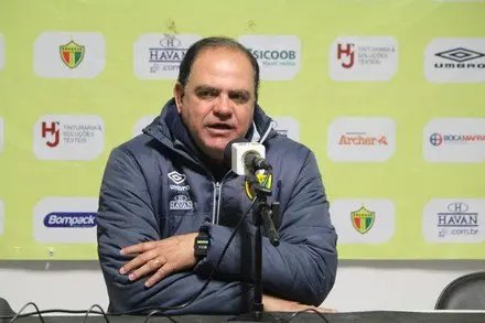 Crici&uacute;ma anuncia Waguinho como treinador