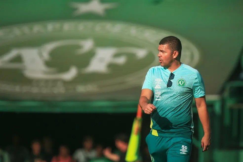 Com sa&iacute;da de t&eacute;cnico, Chapecoense estaria de olho em Jerson Testoni