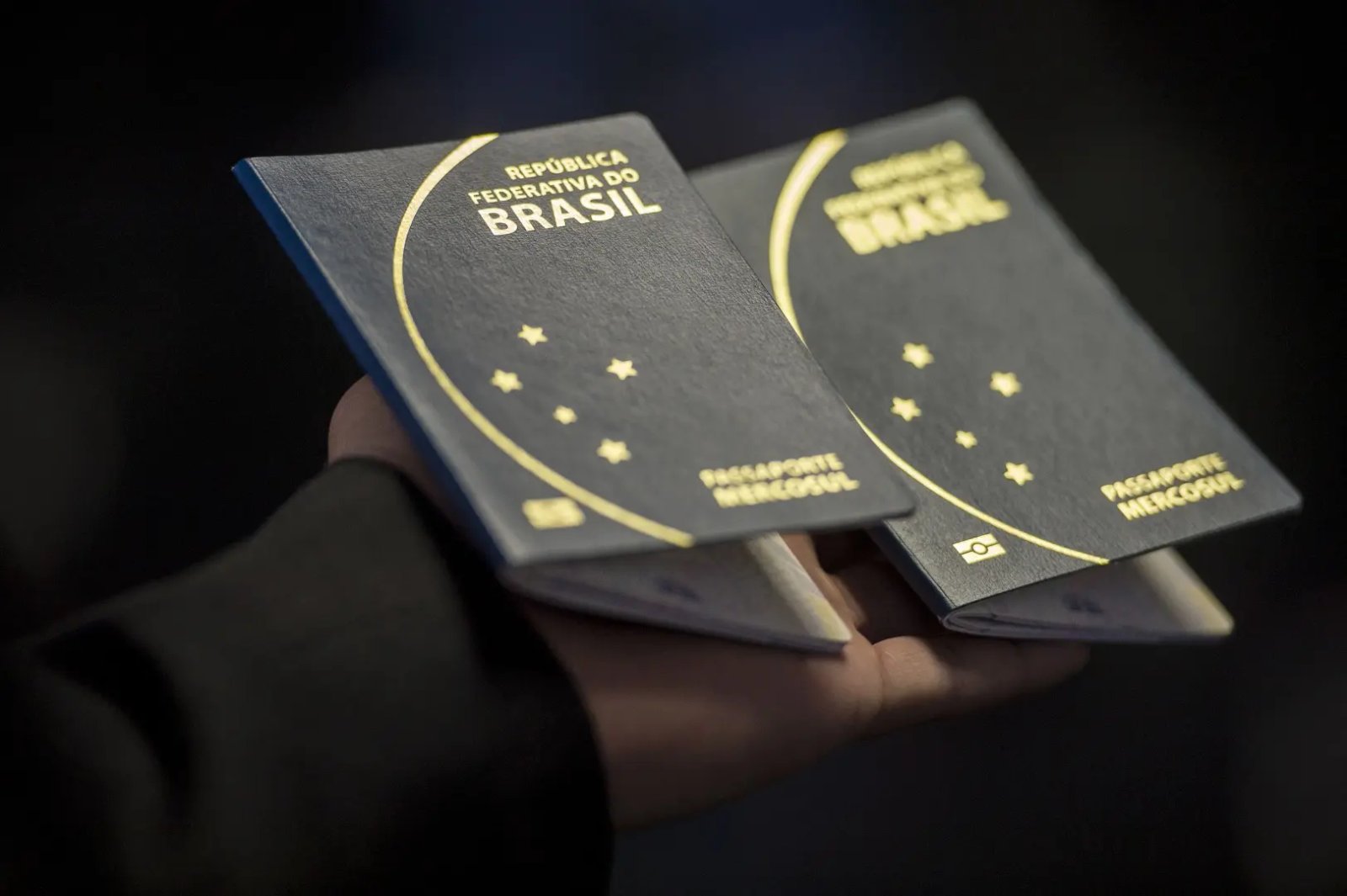 Novo passaporte brasileiro tem 10 anos de validade