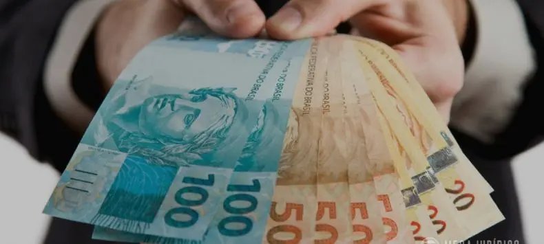 STF considera inconstitucional corte de sal&aacute;rio de servidor