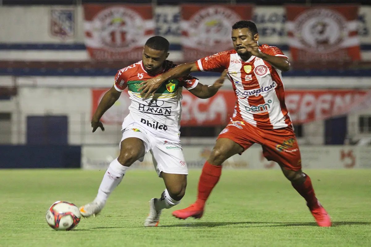 Brusc&atilde;o vence por 2 x 1 e garante 3 pontos