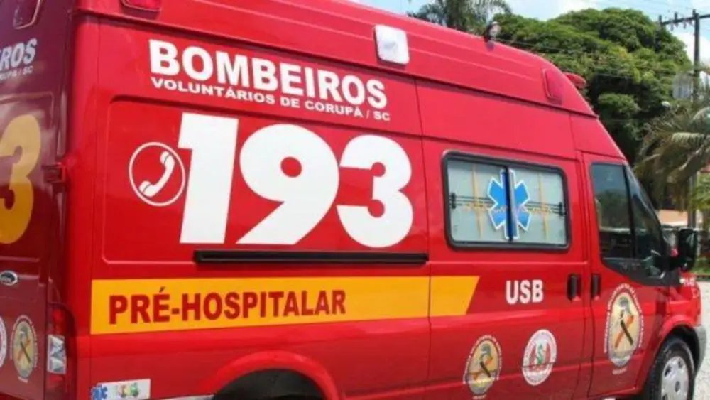 Acidente no bairro Souza Cruz mobiliza Corpo de Bombeiros 