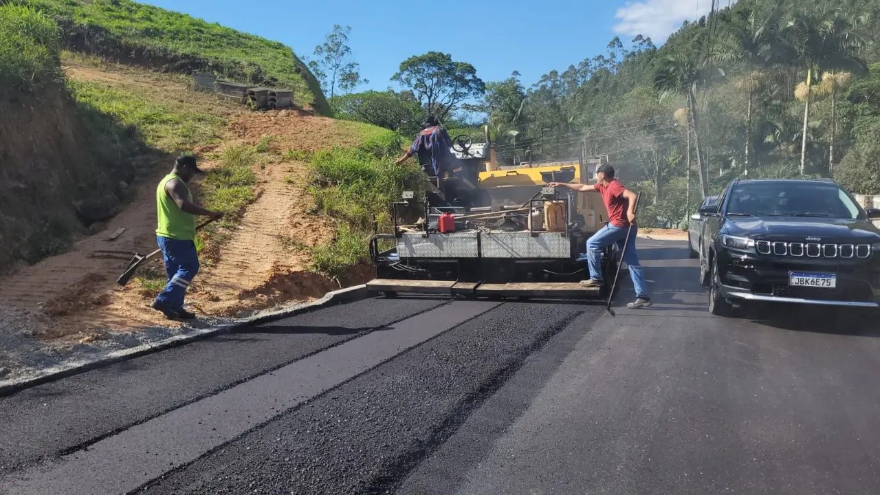 Obras na rua Batista Silva no Ribeir&atilde;o do Mafra s&atilde;o finalizadas