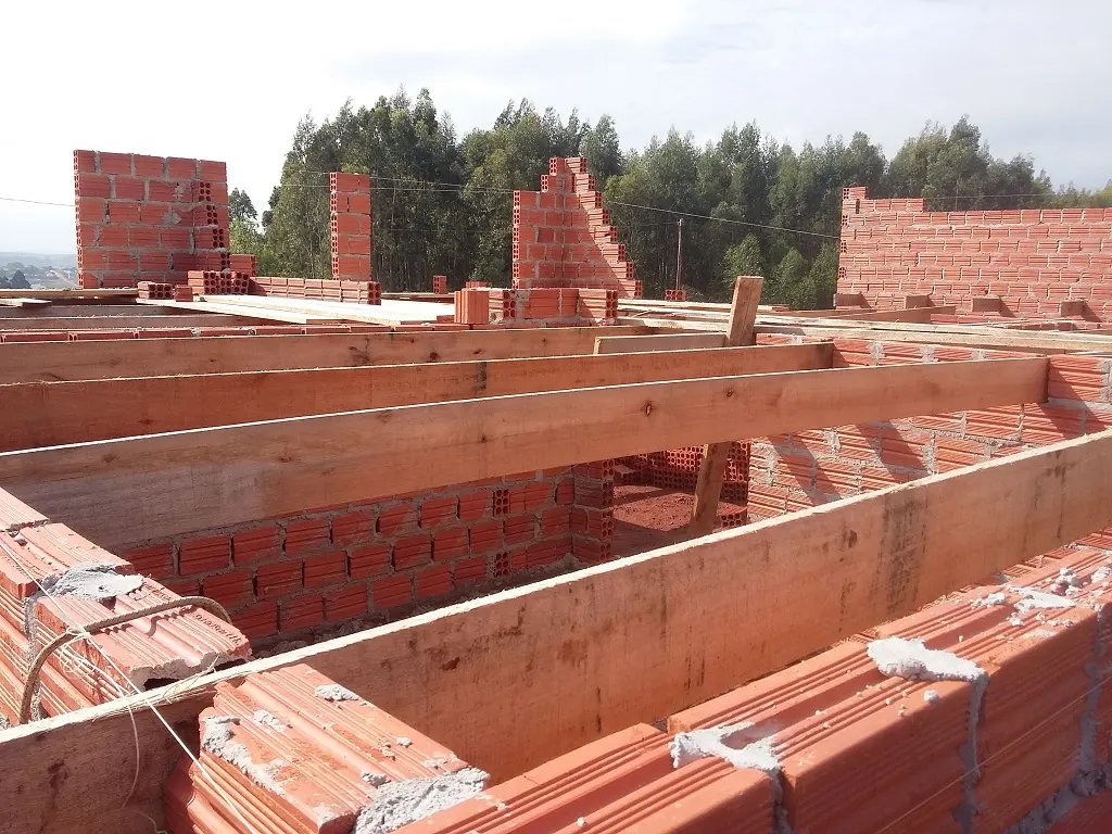 Casas em construção são furtadas