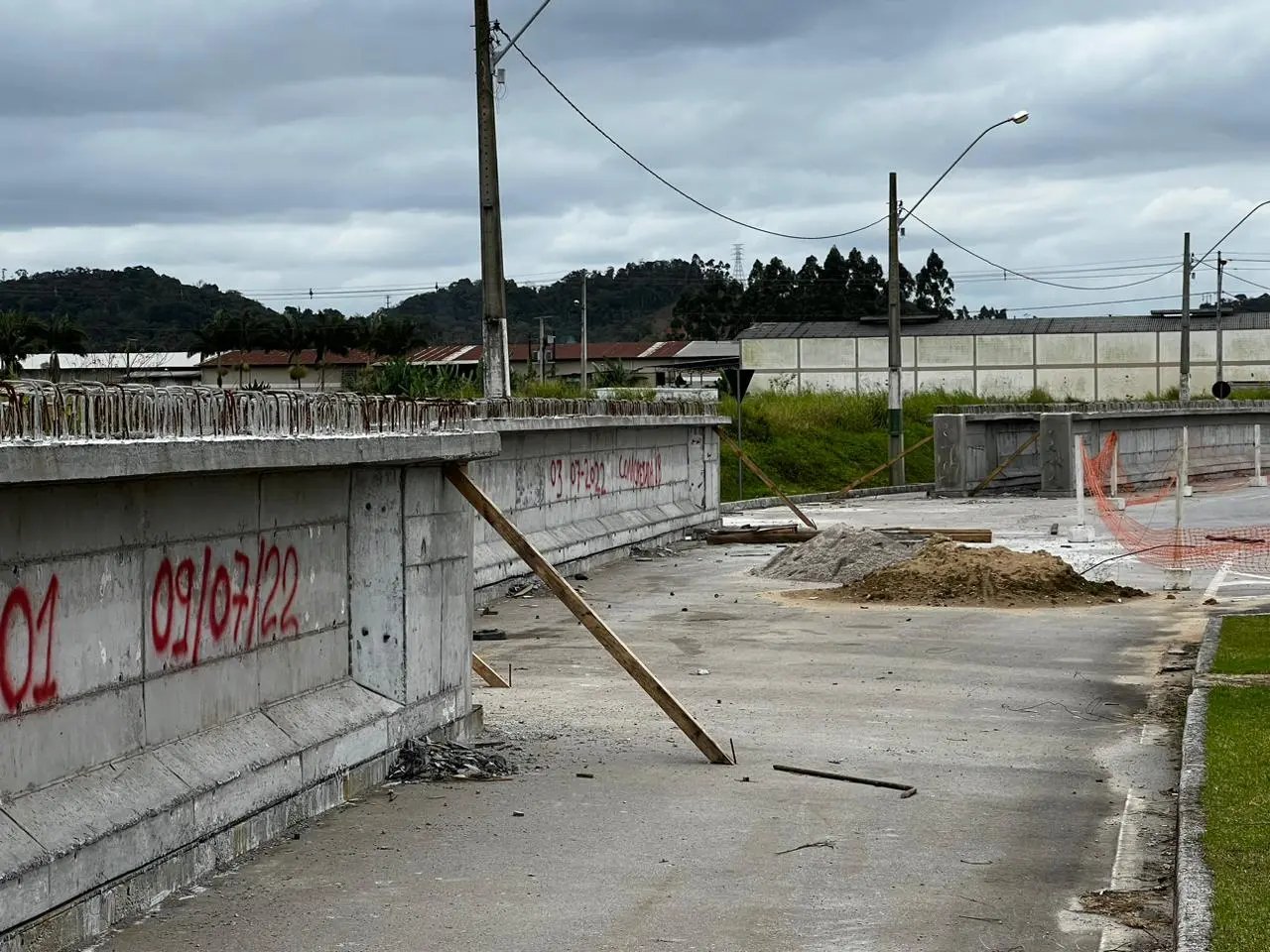 Etapa de estaqueamento da Ponte Ant&ocirc;nio Mohor &eacute; finalizada