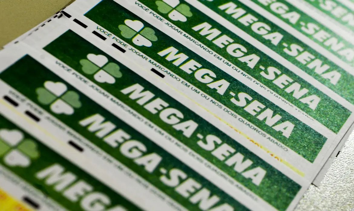 Ningu&eacute;m acerta as seis dezenas e Mega-Sena acumula em RS 200 milh&otilde;es