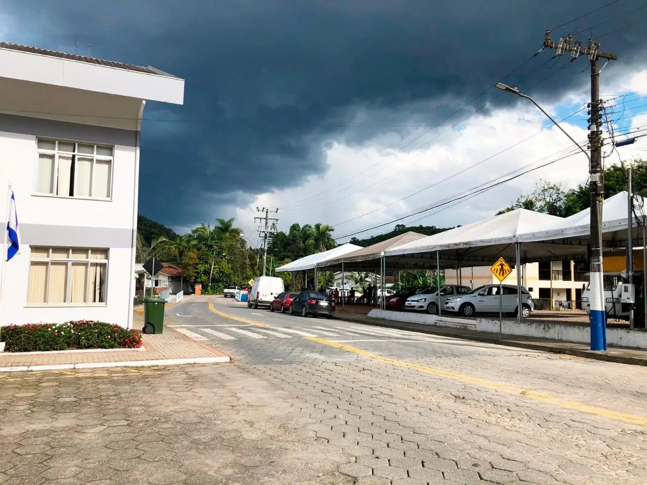 Rua Teodoro Debatin ser&aacute; interditada para Biergartenplatz