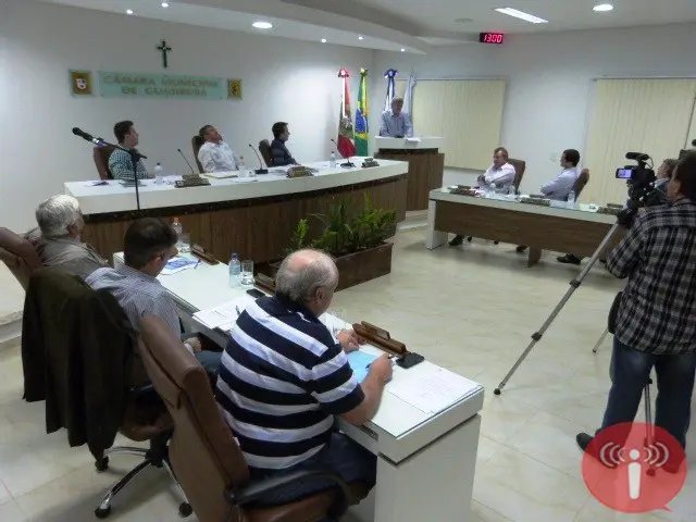 Projetos importantes em votação