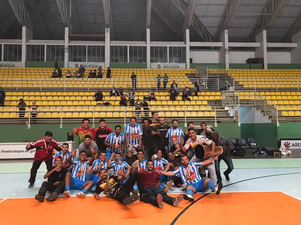Planalto vence o futsal livre nos Jogos Abertos Comunit&aacute;rios 