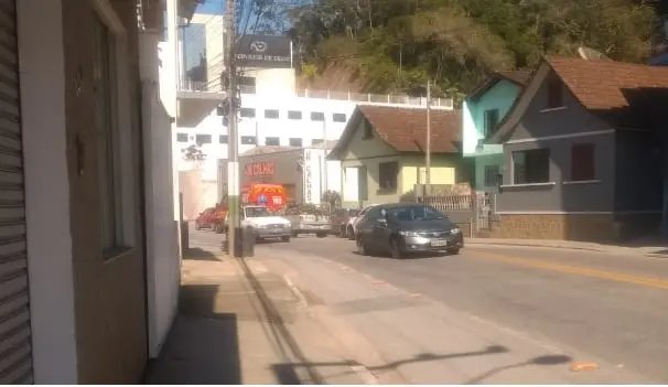 Homem se engasga e &eacute; levado para o hospital