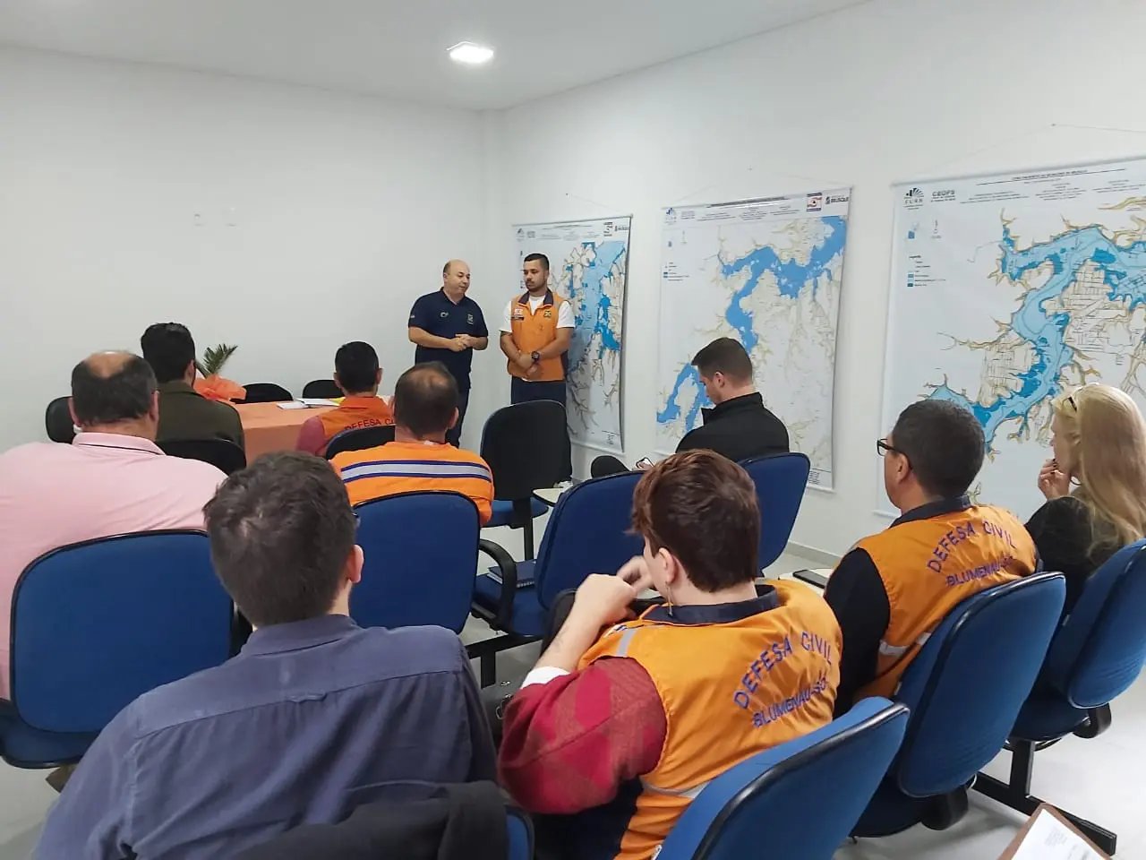 Defesa Civil de Brusque sedia reuni&atilde;o da Ammvi 