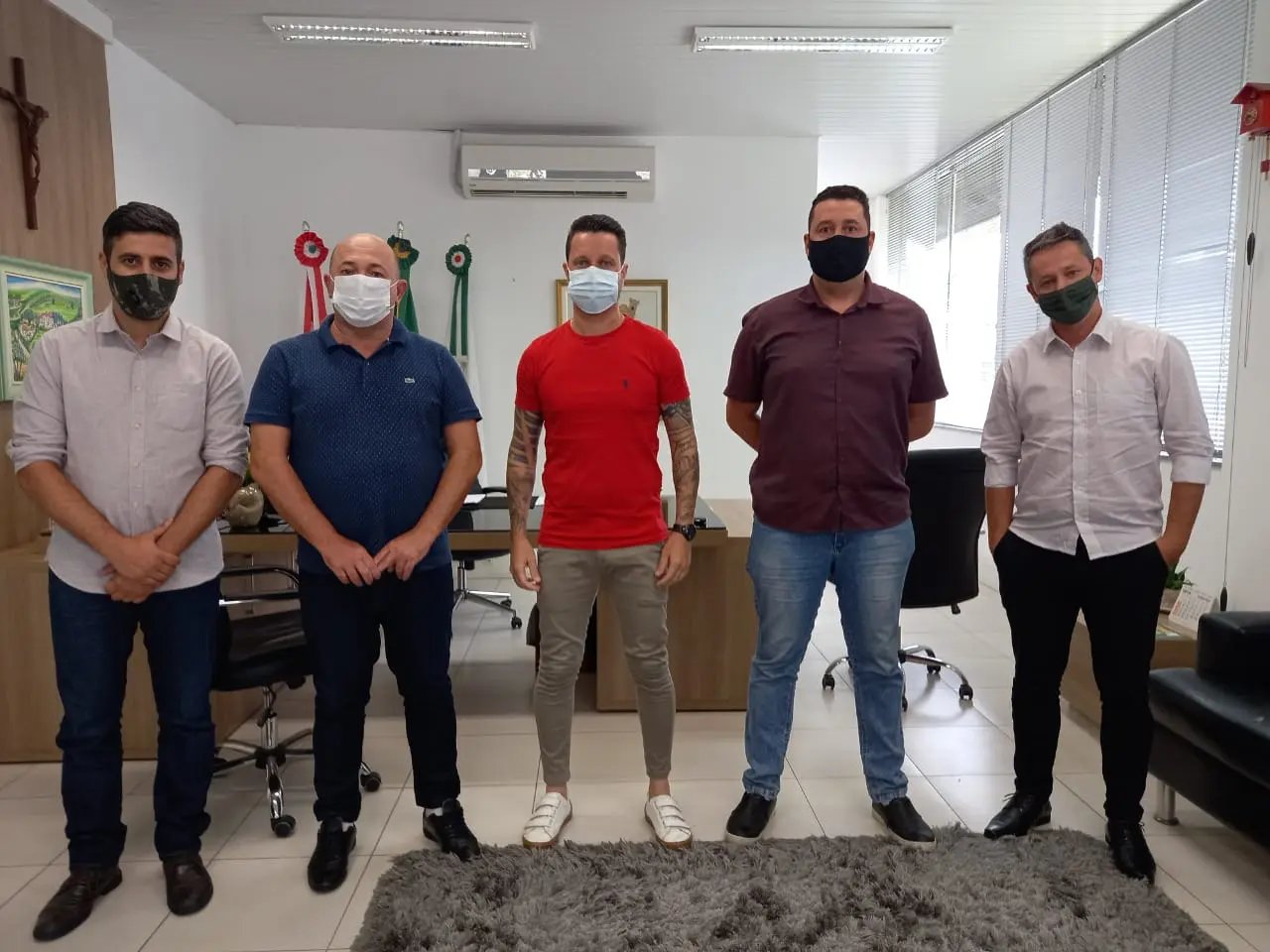 Advers&aacute;rio nas urnas, Republicanos se junta &agrave; base do governo