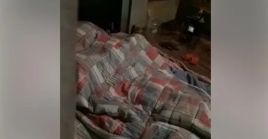 Moradores de rua flagrados em ato suspeito no Centro