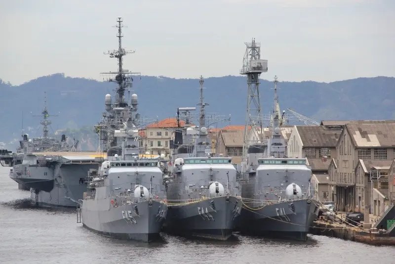 Marinha tem 60 vagas para diferentes engenharias