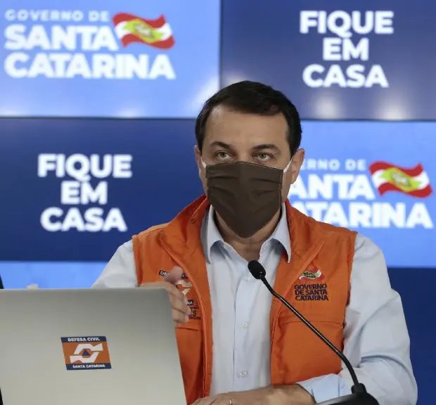 Novo Decreto altera hor&aacute;rio de funcionamento do com&eacute;rcio em SC
