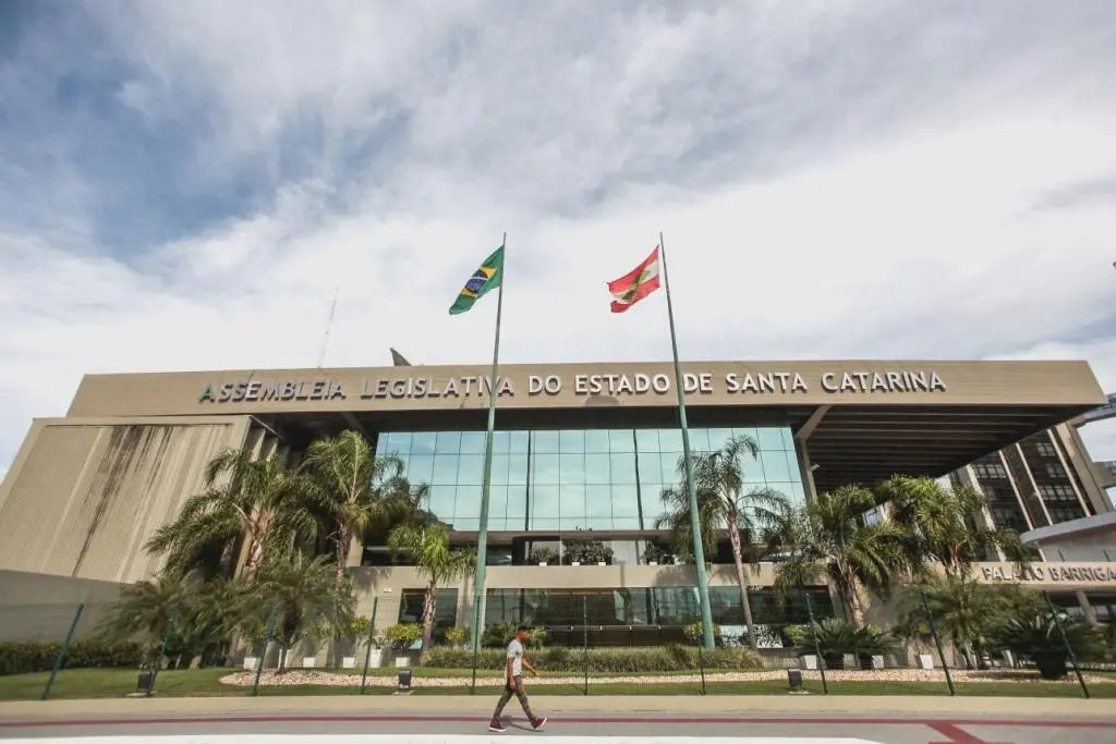 Alesc retoma sess&otilde;es e reuni&otilde;es de comiss&otilde;es na pr&oacute;xima semana