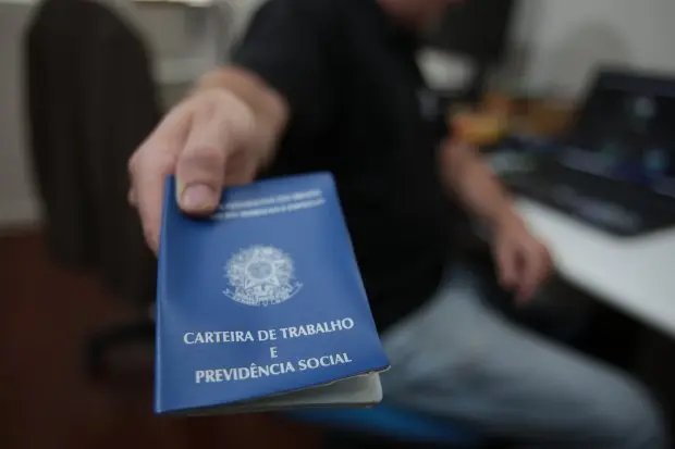 SC: Mais de 5 mil vagas de emprego est&atilde;o abertas, 221 em Brusque
