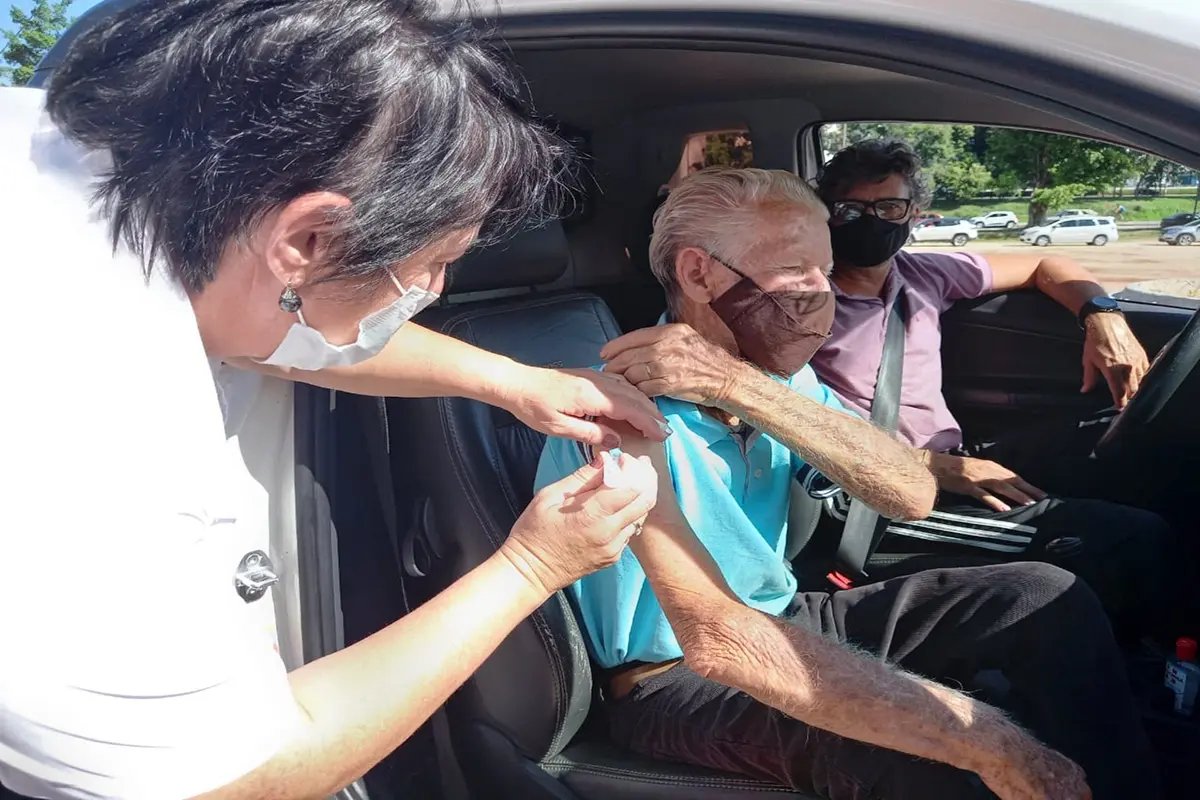 2&ordf; dose para idosos com 75 anos 