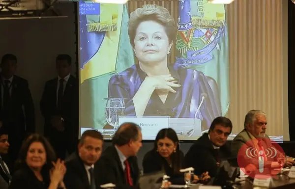 Dilma reúne STF, Senado e OAB para discutir a proposta