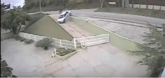 V&iacute;deo mostra sequ&ecirc;ncia de acidentes na Rua do Cedro