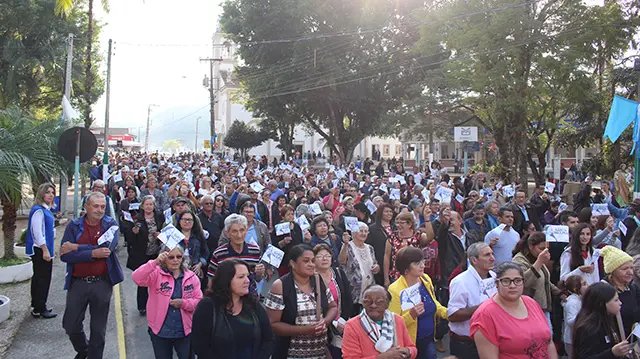Mais de 20 mil participam da Festa de Santa Paulina
