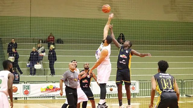 Brusque larga em vantagem na Copa SC de Basquete Adulto