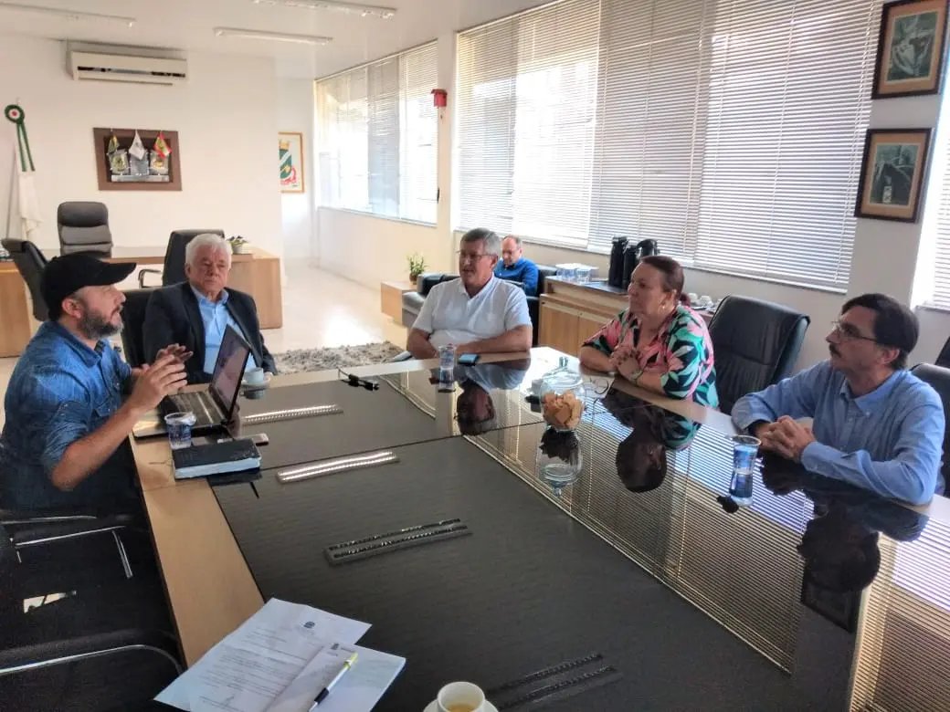 Comitiva brusquense embarca para a Alemanha