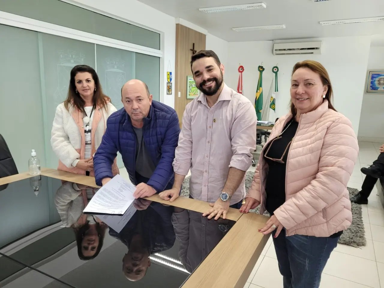 Prefeito Ari Vequi sanciona lei que institui a Semana de Conscientiza&ccedil;&atilde;o sobre a Dislexia