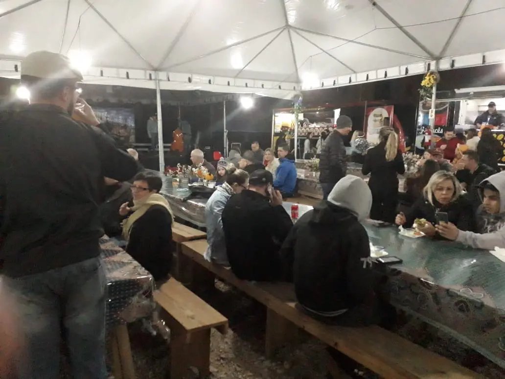 Come&ccedil;a o 3&ordm; Festival de Food Truck de Guabiruba