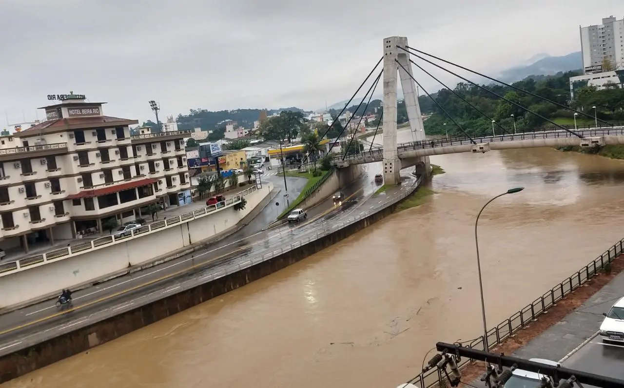 ATEN&Ccedil;&Atilde;O: rio pode transbordar nas pr&oacute;ximas horas