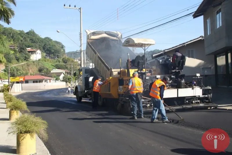 Rua Alberto Muller mais sinalizda