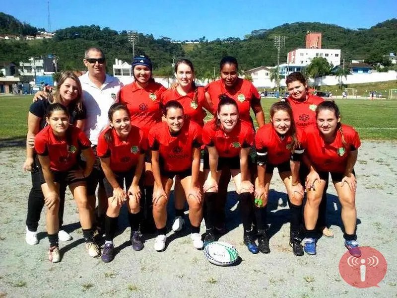 Equipe feminina participa de torneio no PR